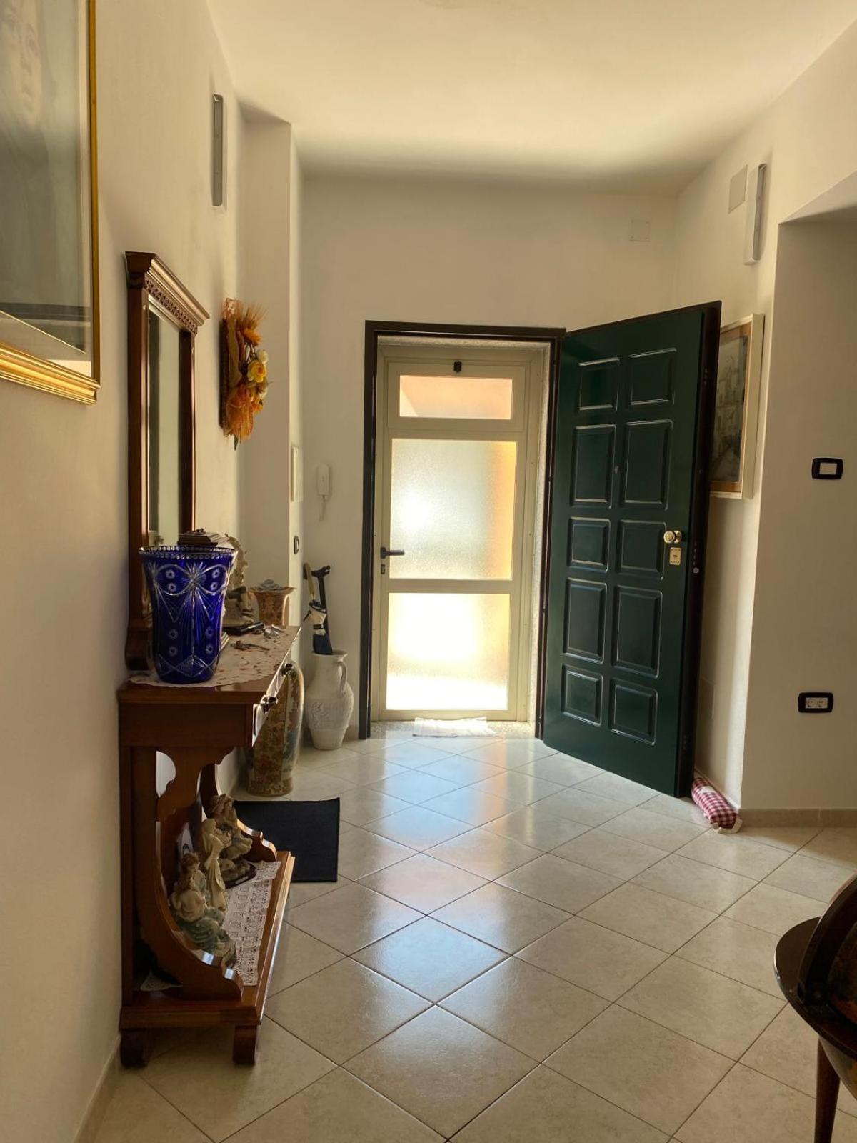 Lemon House Apartment